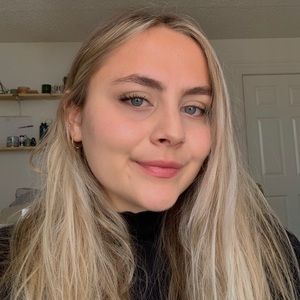 Meet your Posher, Briana